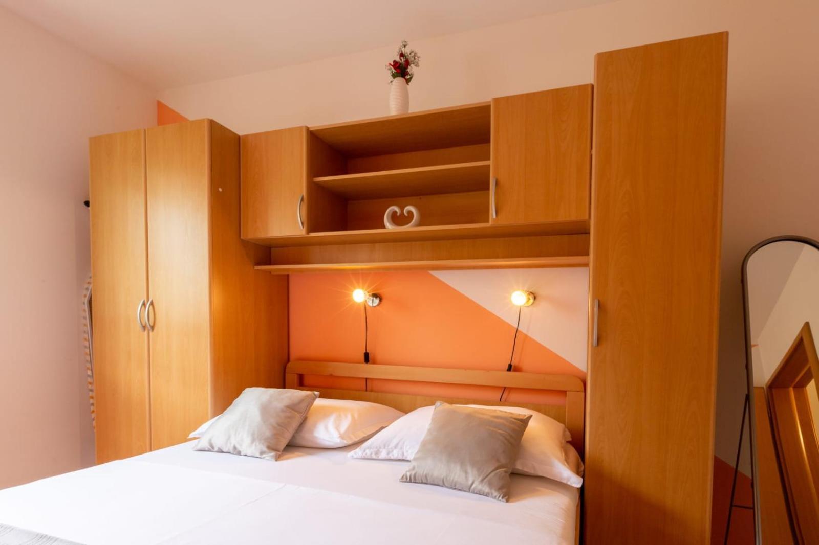 Apartman Milka Kaštela Zewnętrze zdjęcie